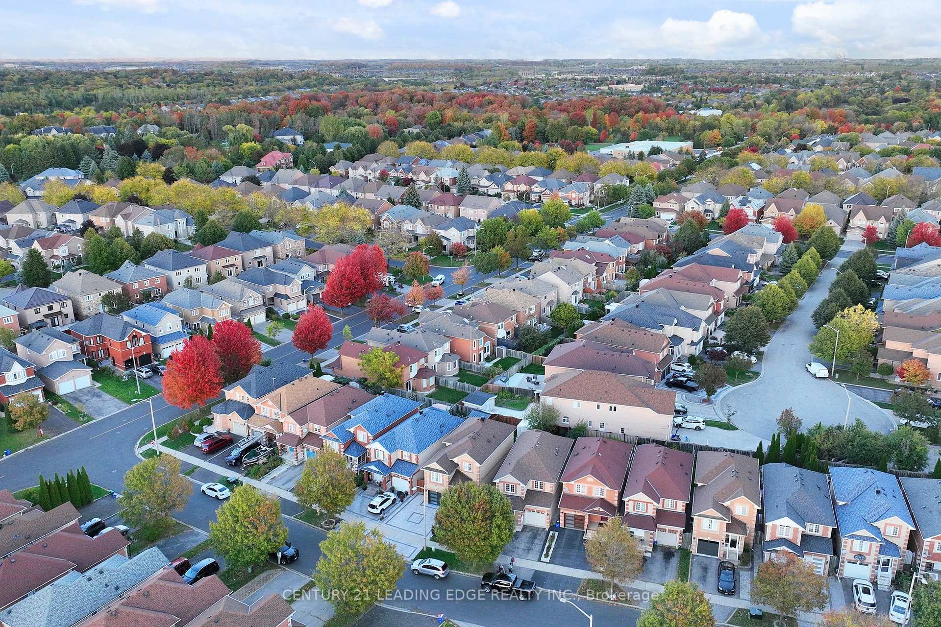 Photo 7 of 41 Horstman Street, Markham, Rouge River Estates — HOMEH