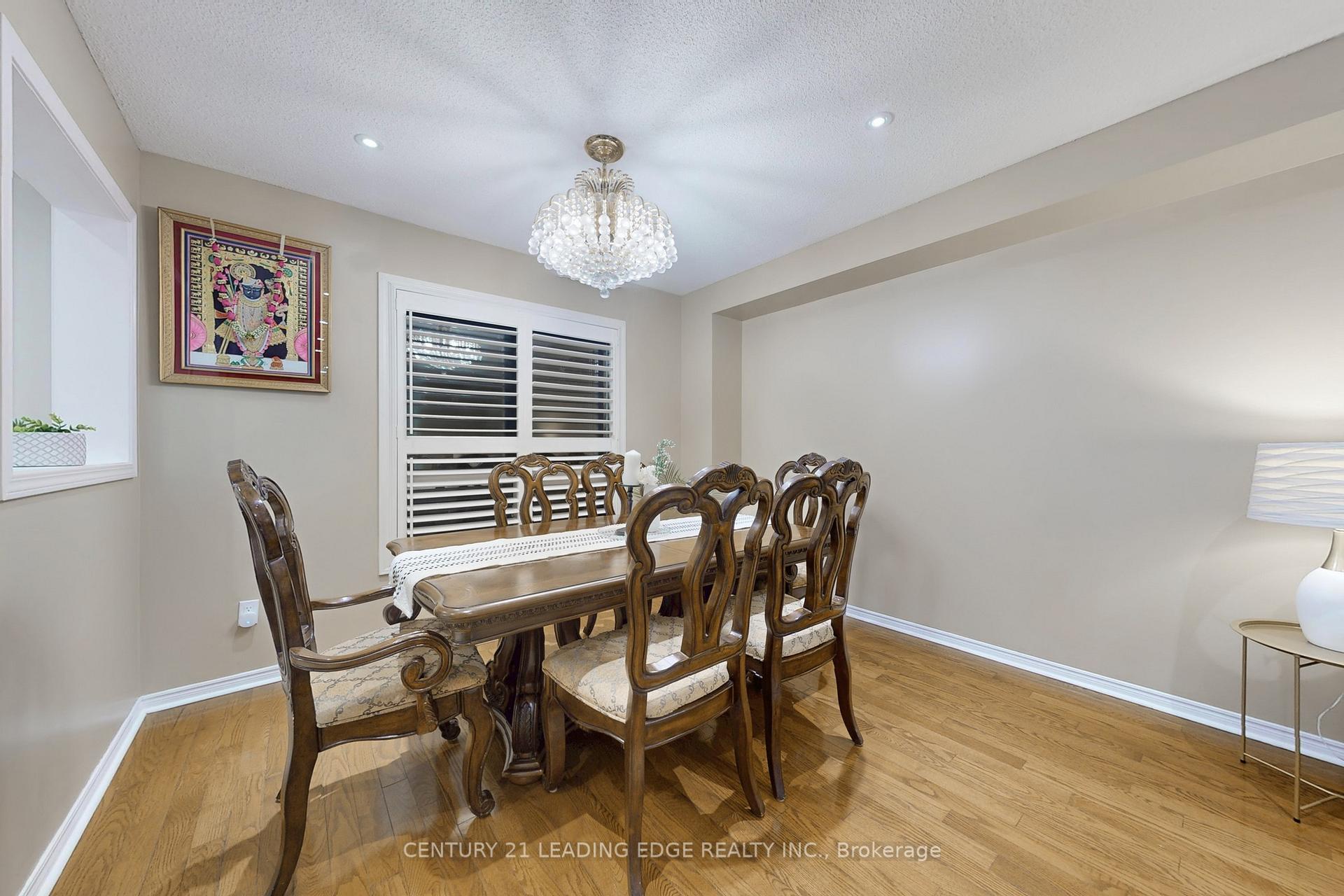 Photo 11 of 41 Horstman Street, Markham, Rouge River Estates — HOMEH