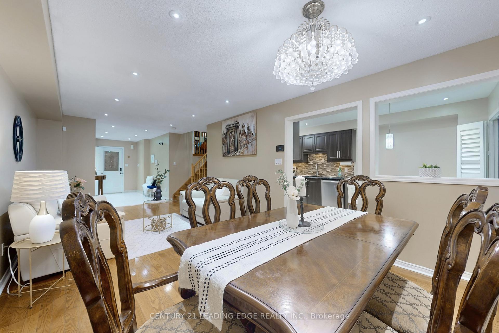 Photo 12 of 41 Horstman Street, Markham, Rouge River Estates — HOMEH