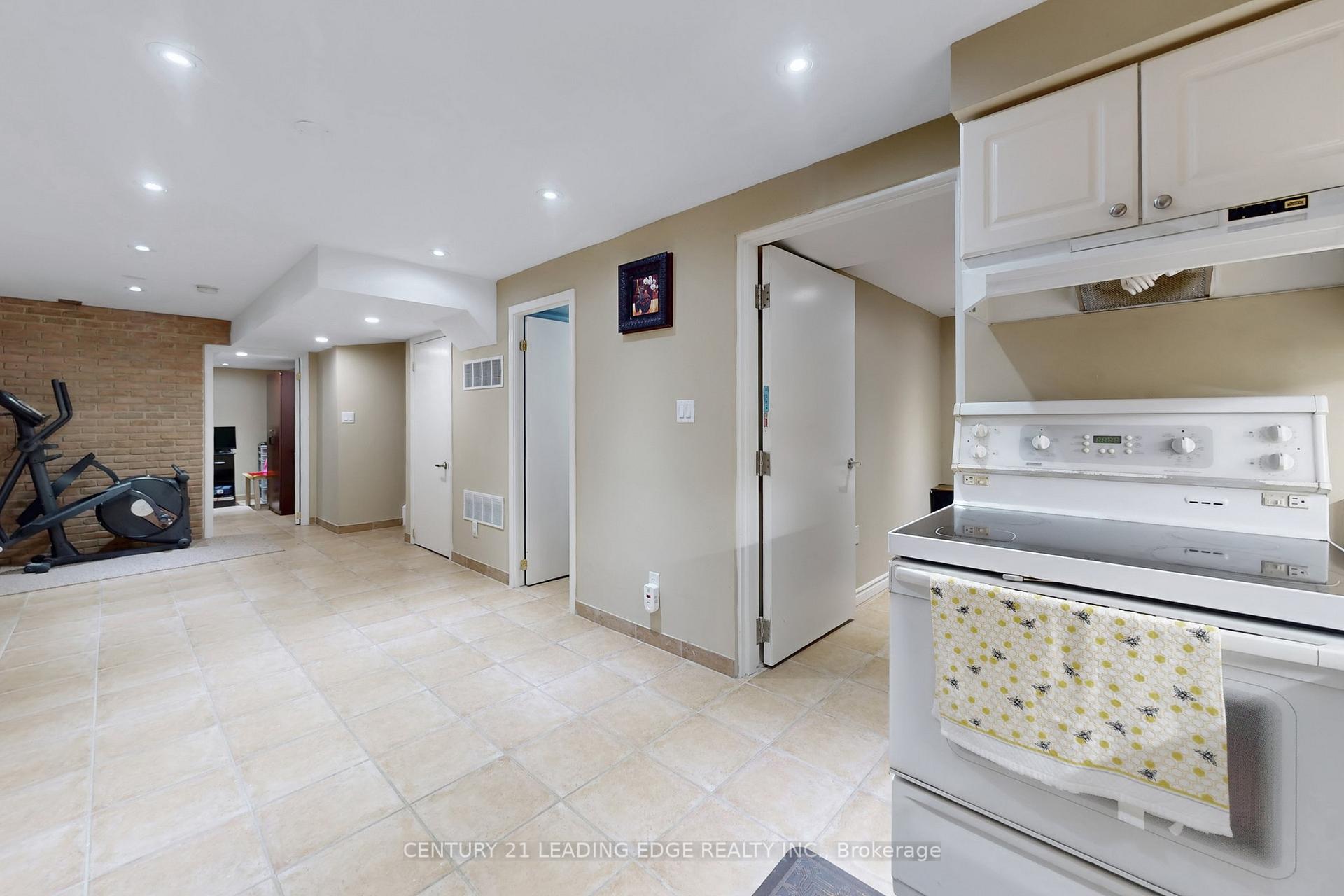 Photo 32 of 41 Horstman Street, Markham, Rouge River Estates — HOMEH