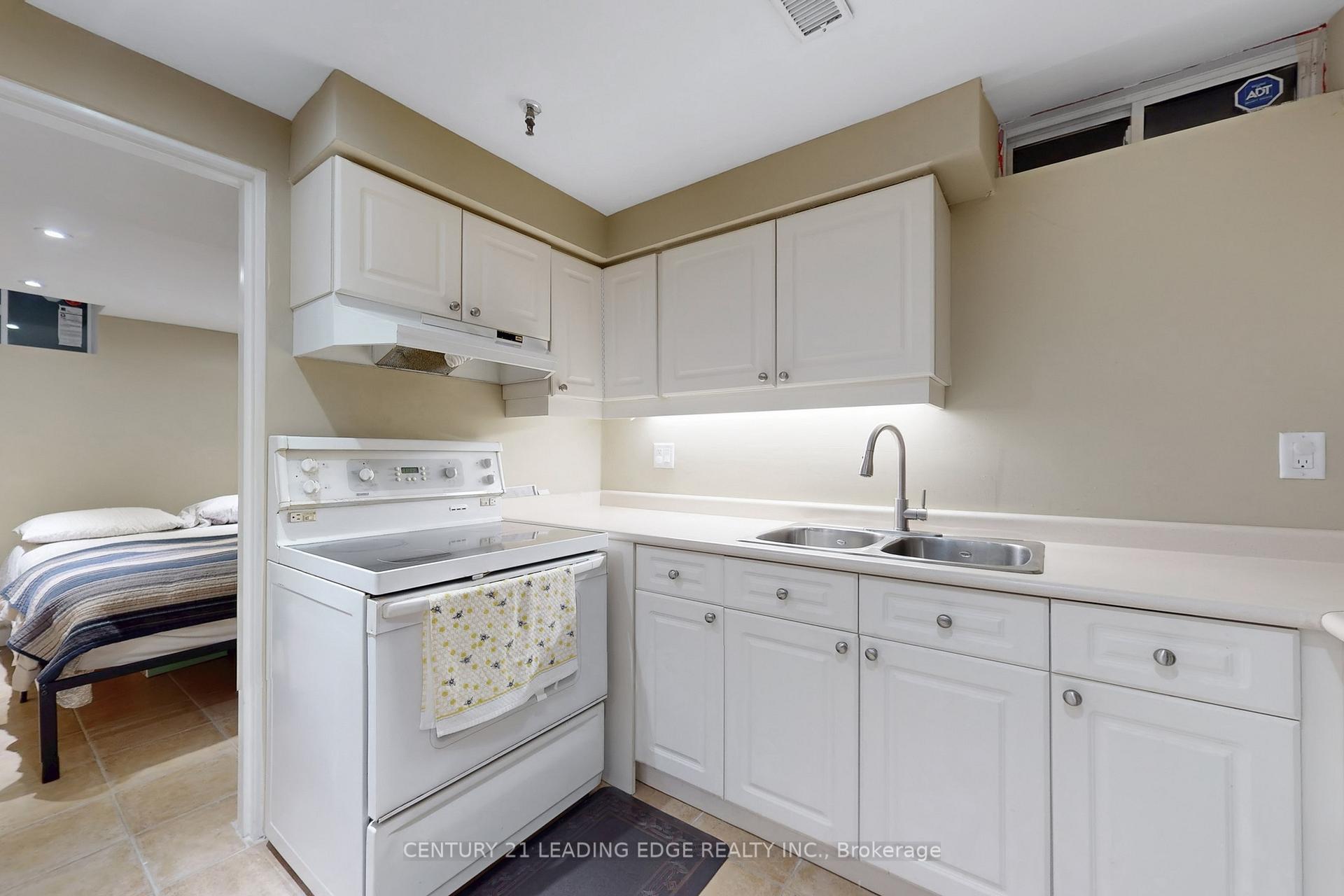 Photo 33 of 41 Horstman Street, Markham, Rouge River Estates — HOMEH