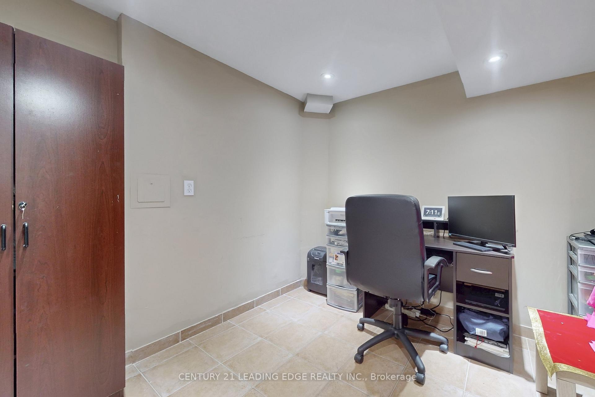 Photo 34 of 41 Horstman Street, Markham, Rouge River Estates — HOMEH
