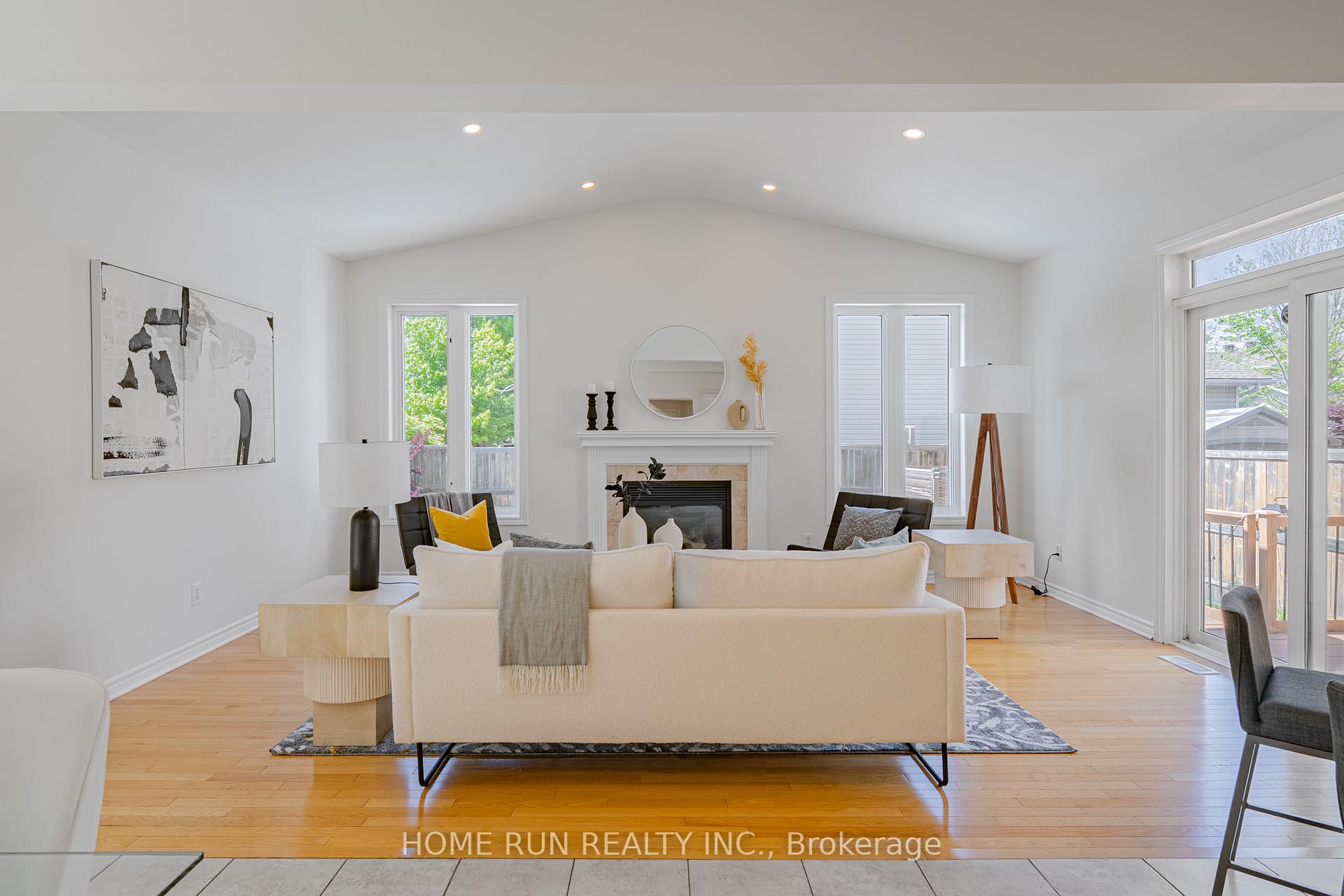 Photo 11 of 48 Woliston Crescent, Ottawa, Kanata - Morgan's Grant/South March — HOMEH