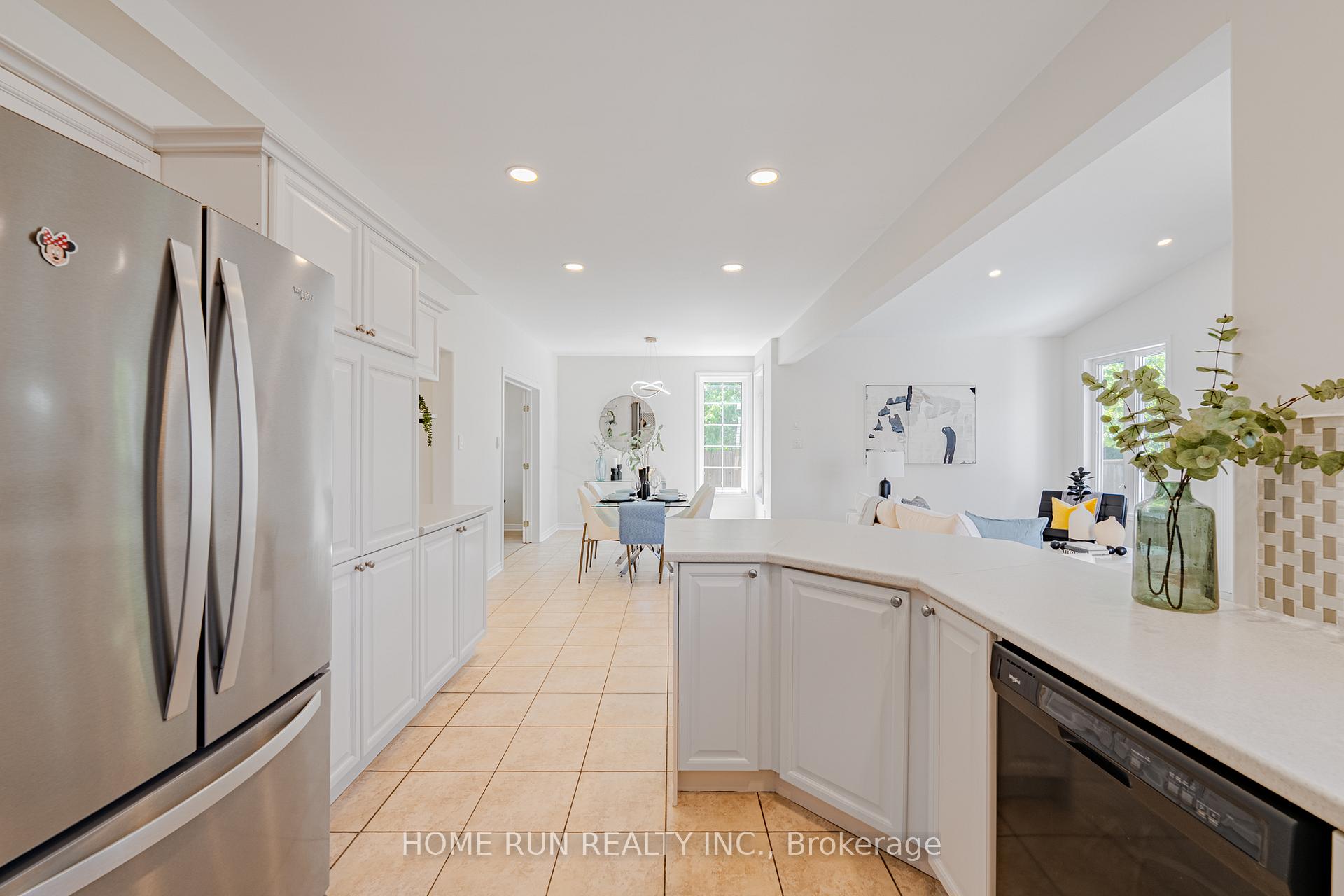 Photo 19 of 48 Woliston Crescent, Ottawa, Kanata - Morgan's Grant/South March — HOMEH