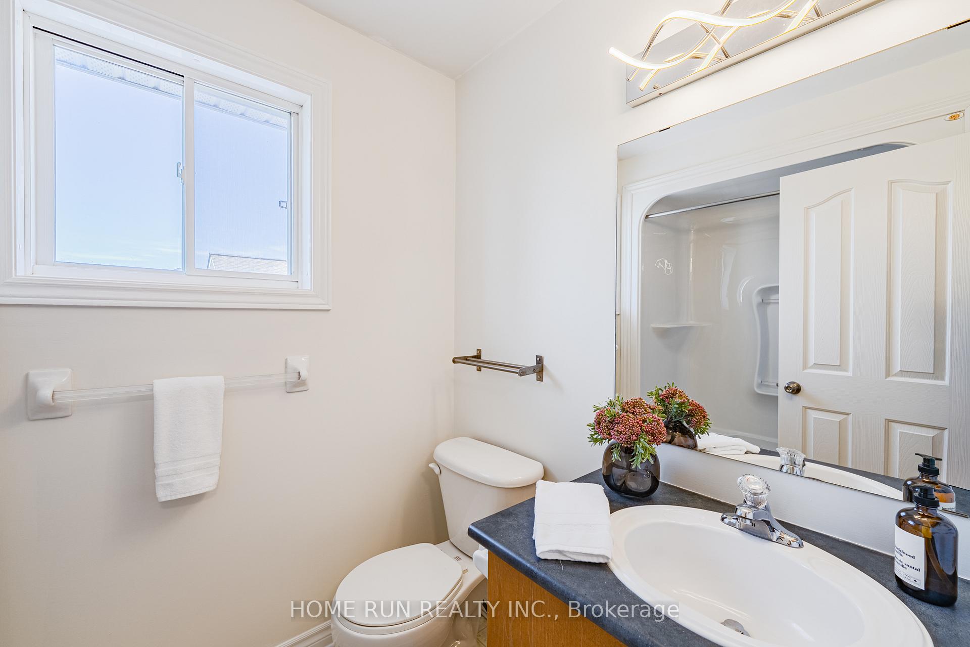 Photo 32 of 48 Woliston Crescent, Ottawa, Kanata - Morgan's Grant/South March — HOMEH