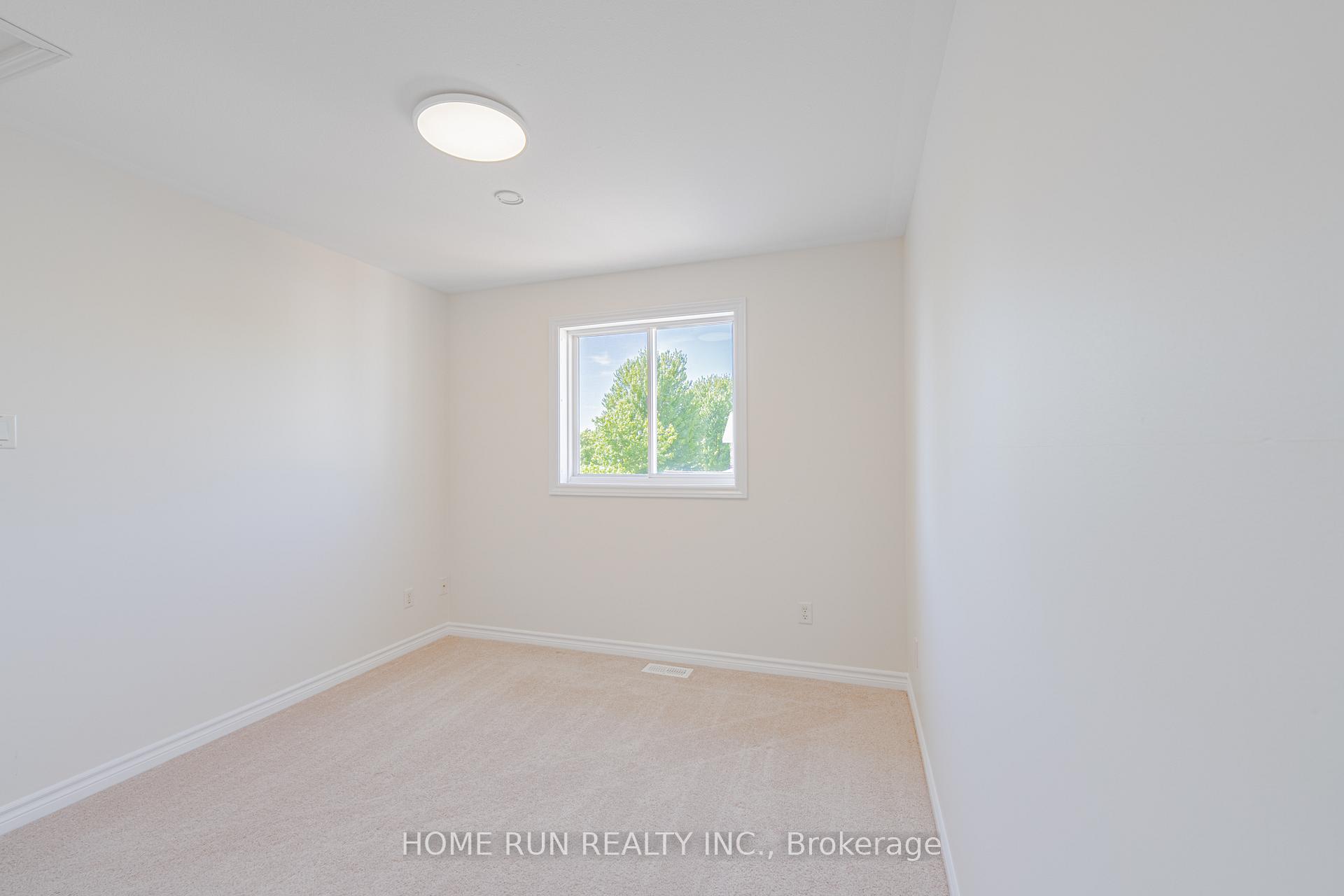 Photo 35 of 48 Woliston Crescent, Ottawa, Kanata - Morgan's Grant/South March — HOMEH