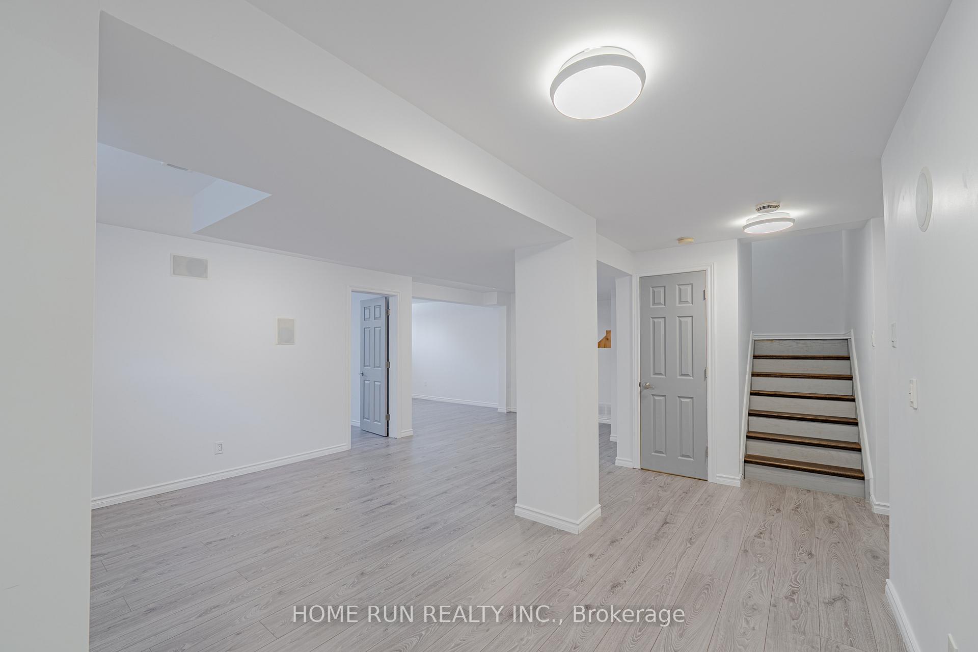 Photo 37 of 48 Woliston Crescent, Ottawa, Kanata - Morgan's Grant/South March — HOMEH