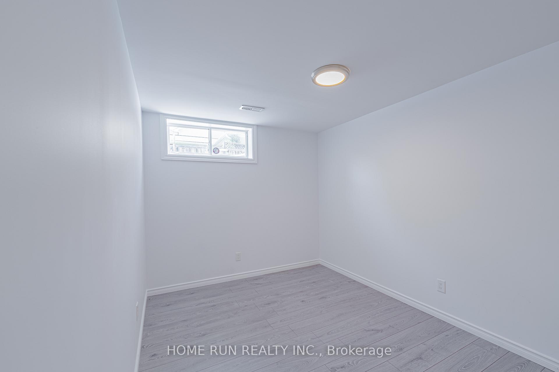 Photo 40 of 48 Woliston Crescent, Ottawa, Kanata - Morgan's Grant/South March — HOMEH