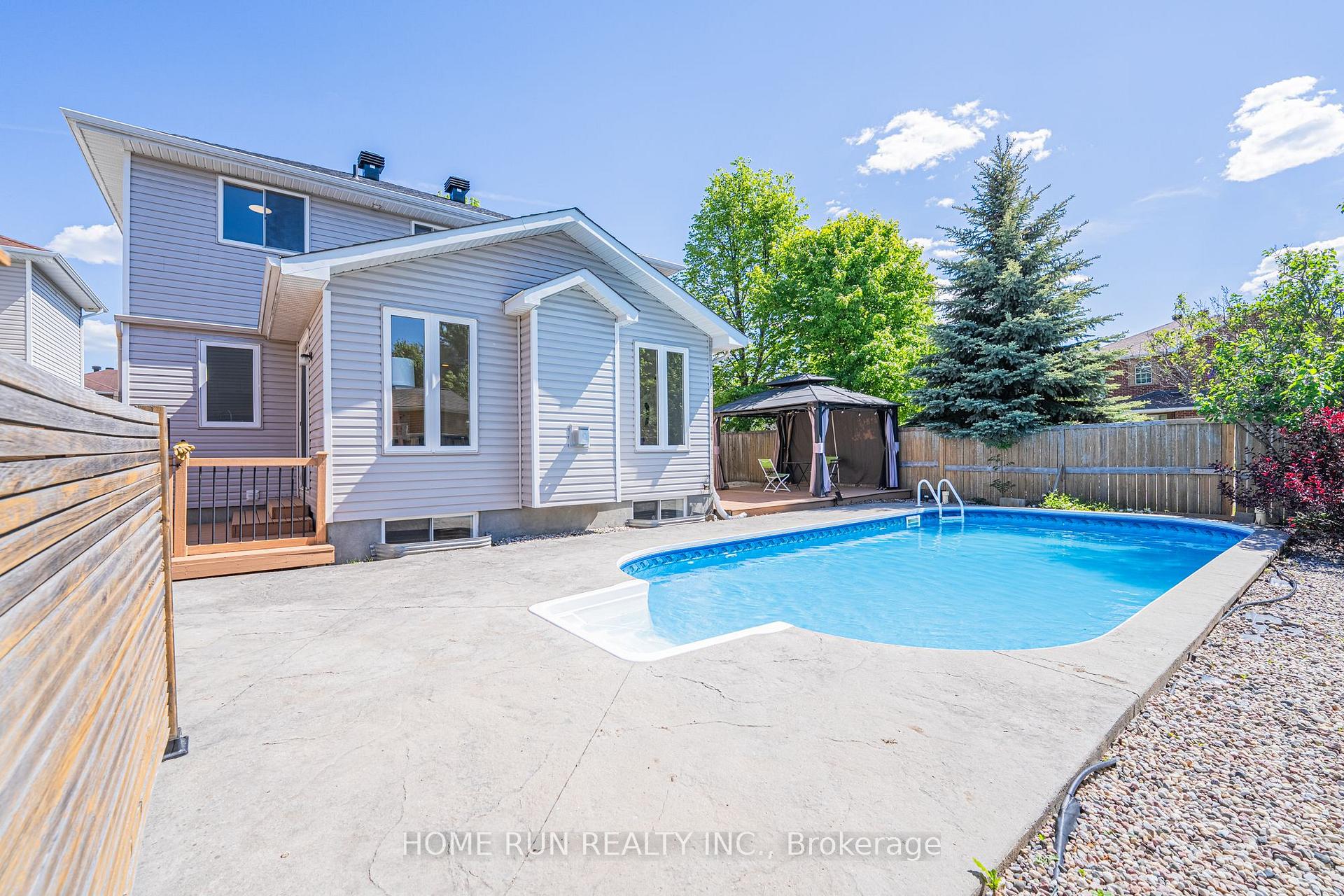 Photo 43 of 48 Woliston Crescent, Ottawa, Kanata - Morgan's Grant/South March — HOMEH