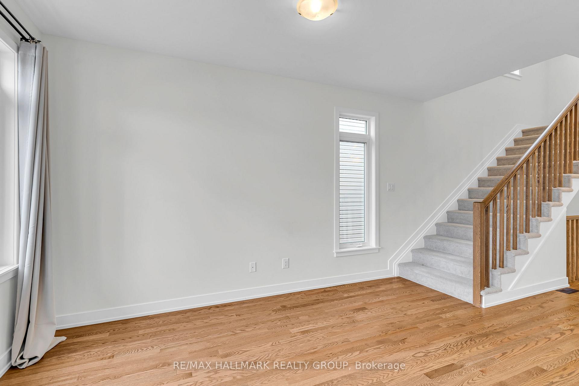 Photo 15 of 818 Anciano Crescent, Ottawa, Kanata - Emerald Meadows/Trailwest — HOMEH