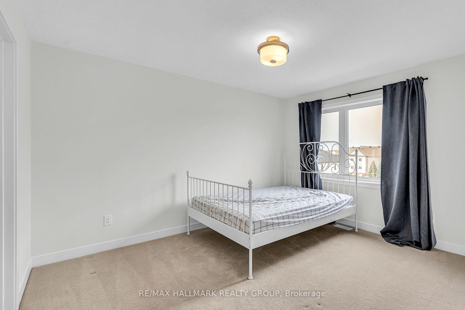 Photo 22 of 818 Anciano Crescent, Ottawa, Kanata - Emerald Meadows/Trailwest — HOMEH