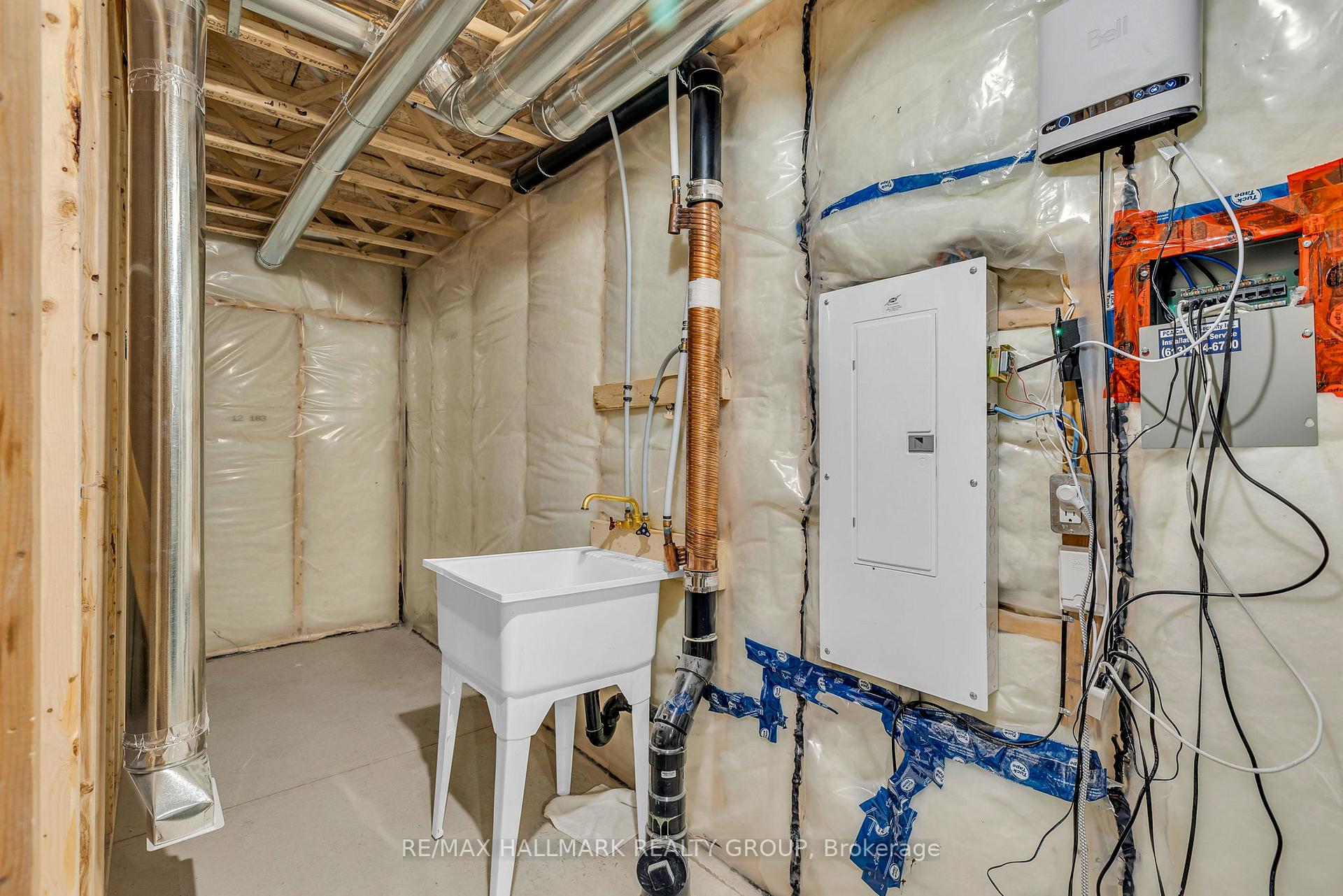 Photo 26 of 818 Anciano Crescent, Ottawa, Kanata - Emerald Meadows/Trailwest — HOMEH
