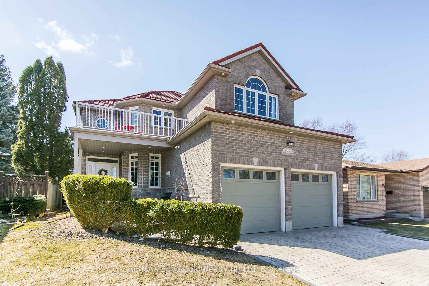 Front of 100 High Acres Crescent