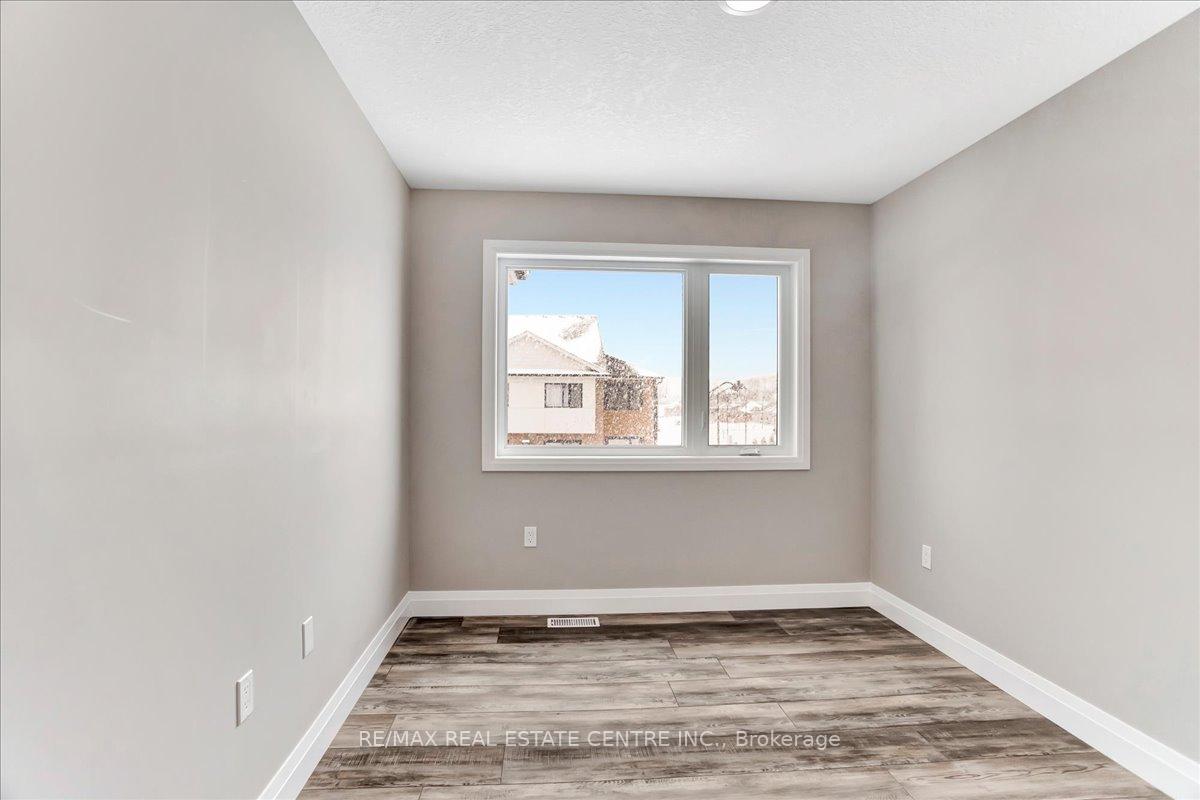 Photo 21 of Unit #1, 182 Bridge Crescent, Minto — HOMEH