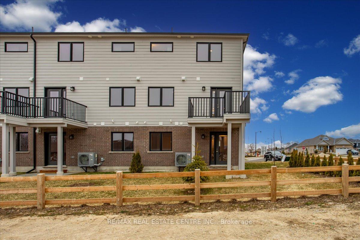 Photo 40 of Unit #1, 182 Bridge Crescent, Minto — HOMEH