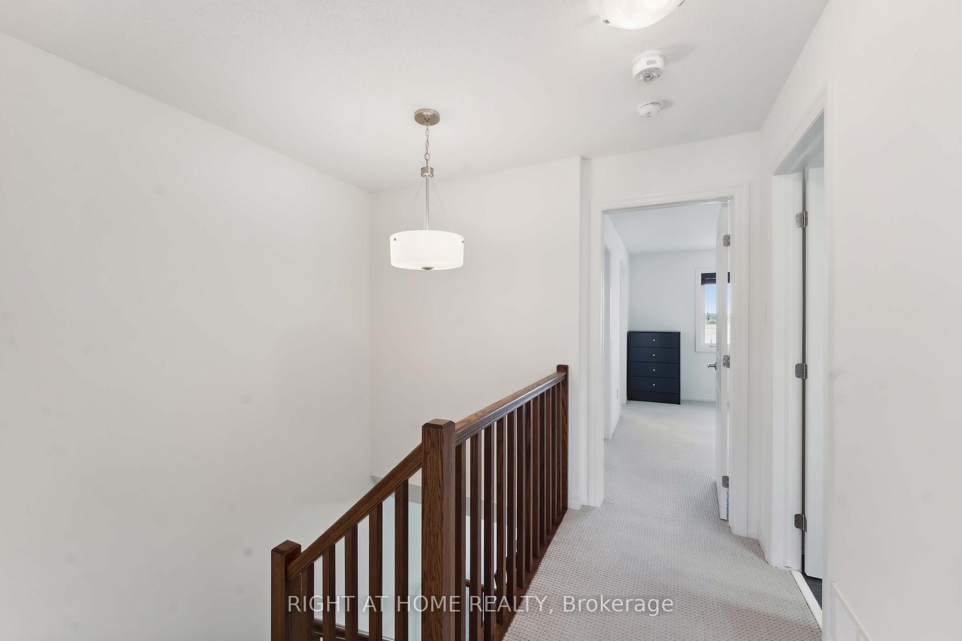 Photo 13 of 533 Rioja Street, Ottawa, Kanata - Emerald Meadows/Trailwest — HOMEH