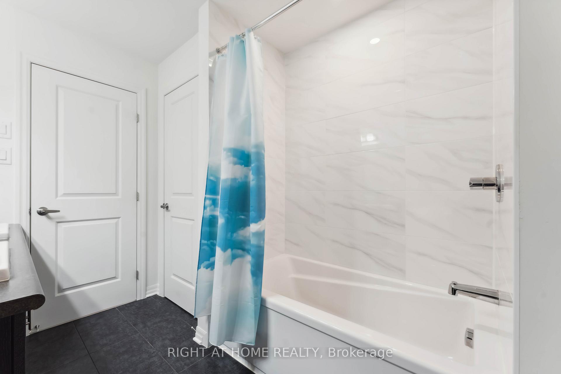 Photo 19 of 533 Rioja Street, Ottawa, Kanata - Emerald Meadows/Trailwest — HOMEH