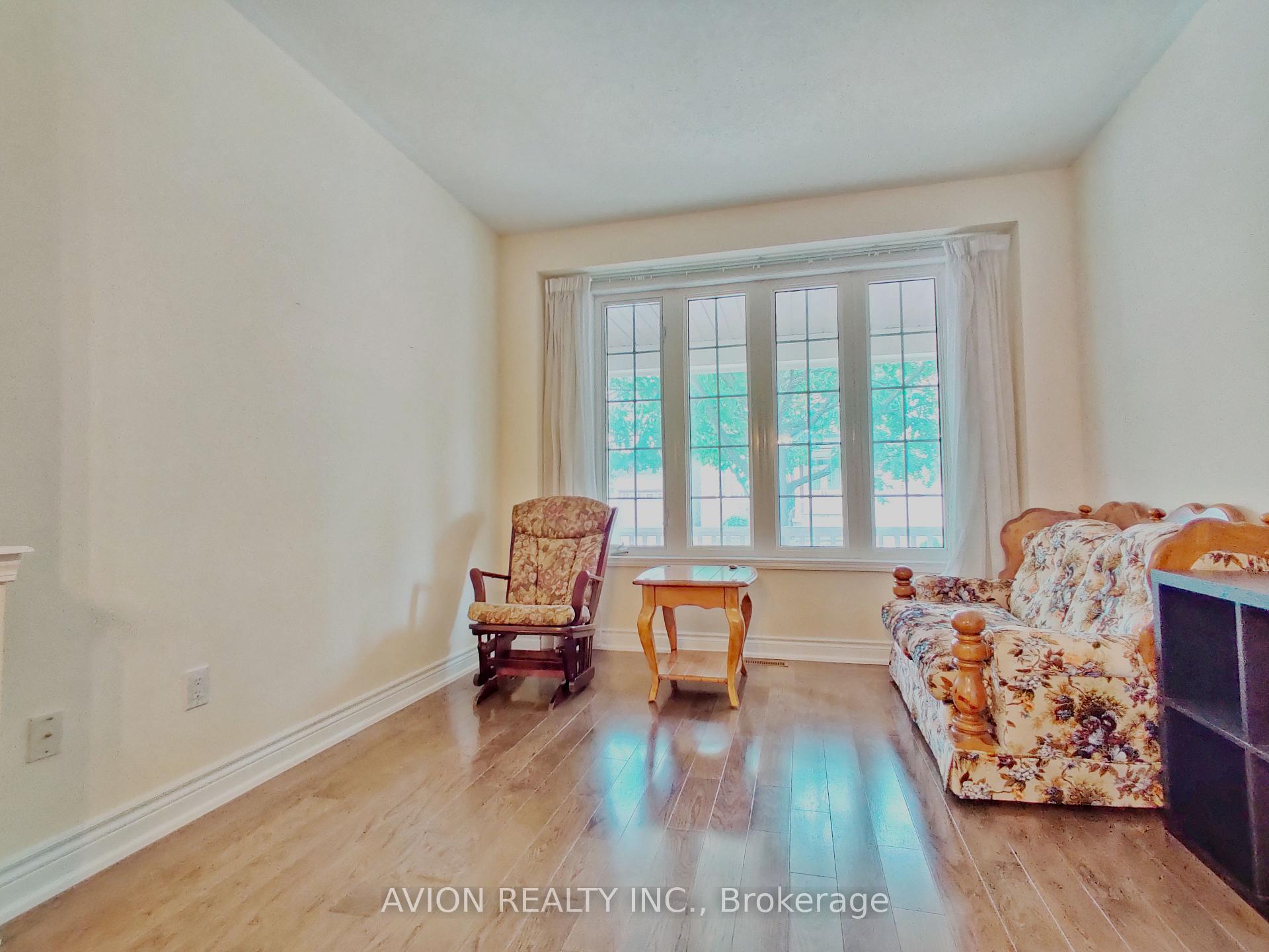 Photo 14 of 17 Staffordshire Lane, Markham, Berczy — HOMEH