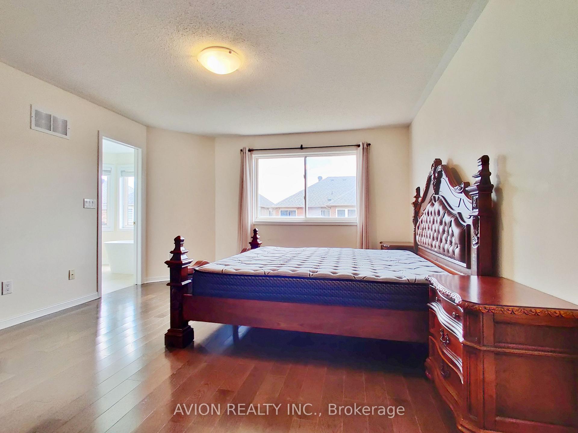 Photo 21 of 17 Staffordshire Lane, Markham, Berczy — HOMEH