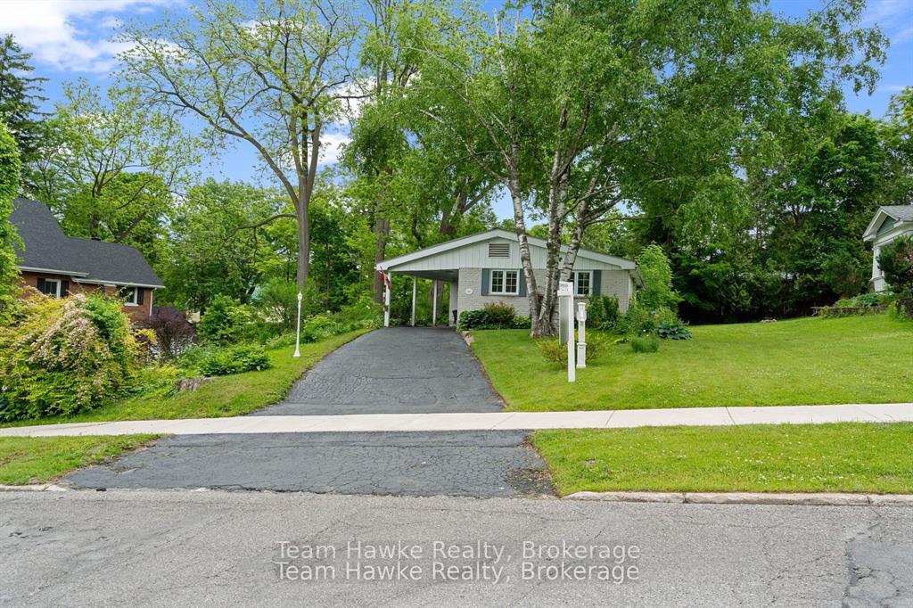 Photo 6 of 689 Dominion Avenue, Midland — HOMEH