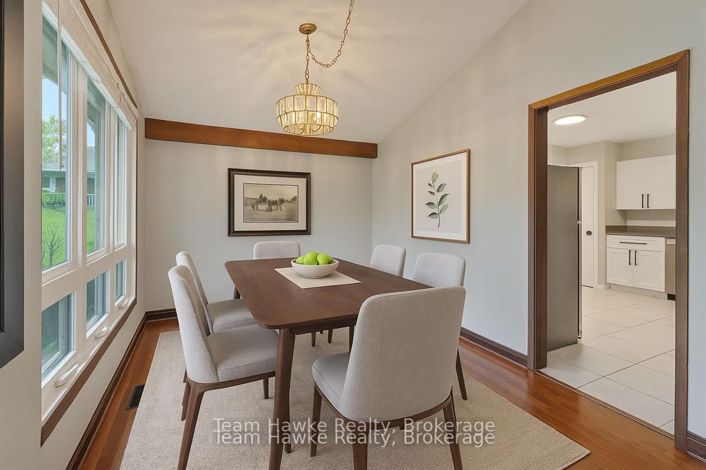 Photo 12 of 689 Dominion Avenue, Midland — HOMEH