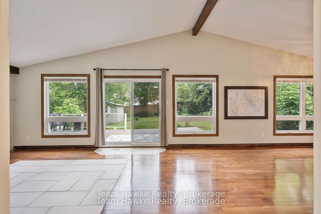 Photo 15 of 689 Dominion Avenue, Midland — HOMEH
