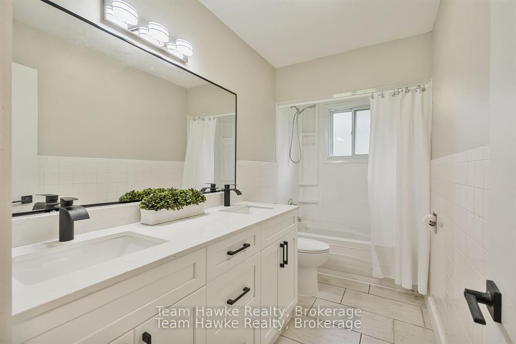 Photo 24 of 689 Dominion Avenue, Midland — HOMEH