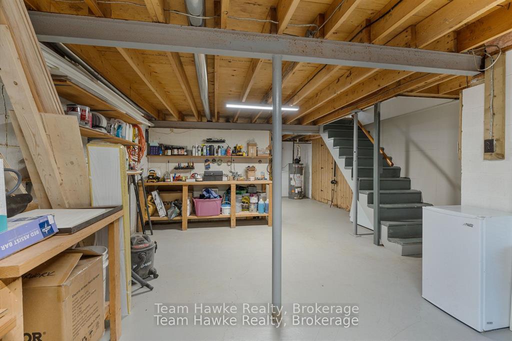 Photo 33 of 689 Dominion Avenue, Midland — HOMEH