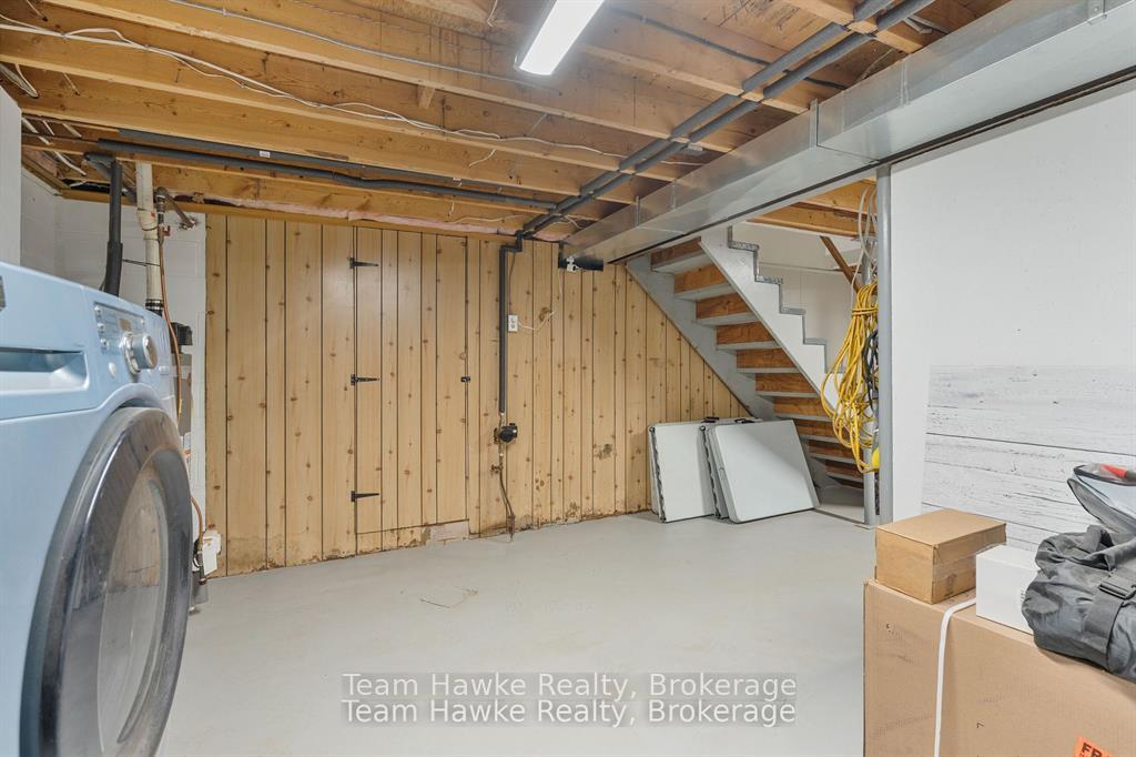 Photo 35 of 689 Dominion Avenue, Midland — HOMEH