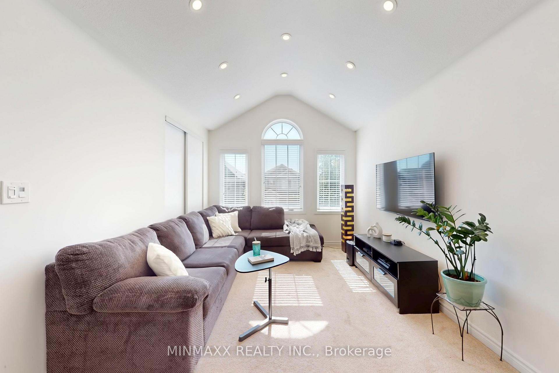 Photo 4 of 257 Hinton Terrace, Milton, Ford — HOMEH