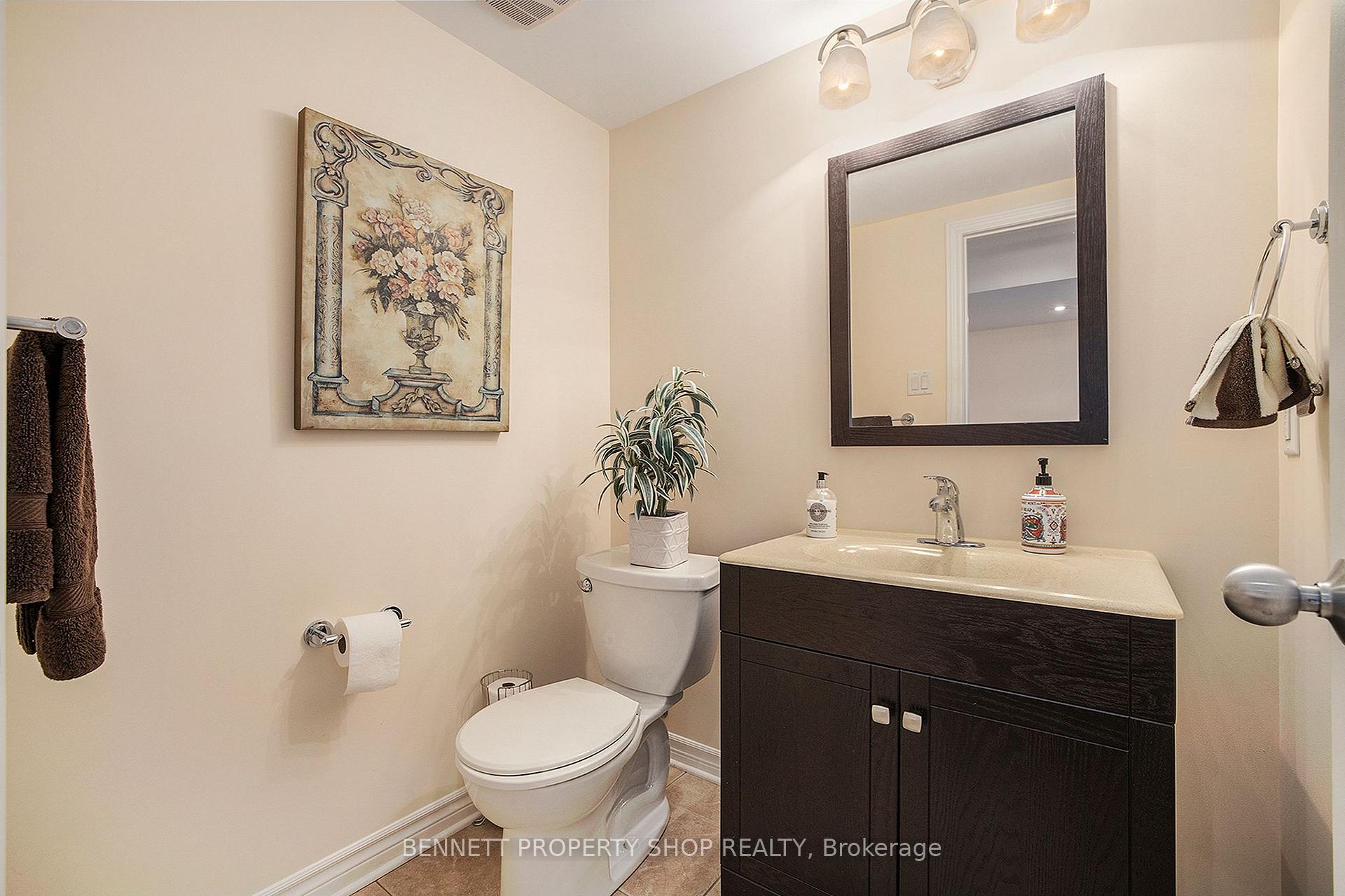 Photo 12 of 176 Macara Crescent, Ottawa, Kanata - Morgan's Grant/South March — HOMEH