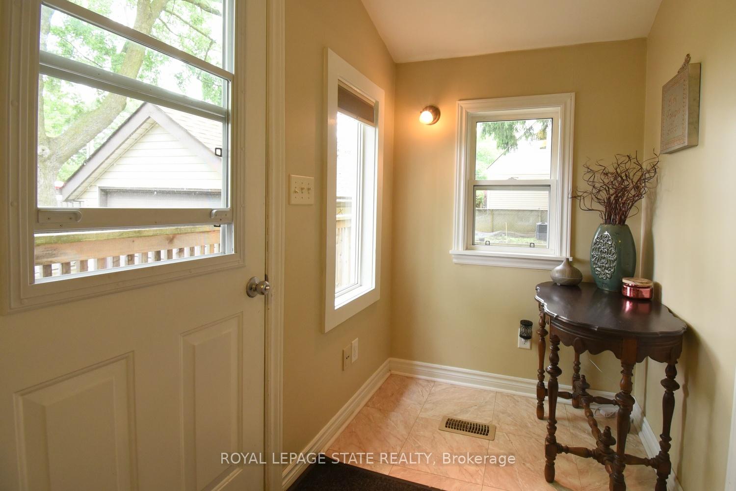 Photo 8 of 478 Stirling Avenue S, Kitchener — HOMEH