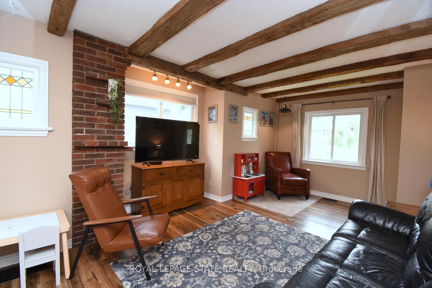 Photo 12 of 478 Stirling Avenue S, Kitchener — HOMEH