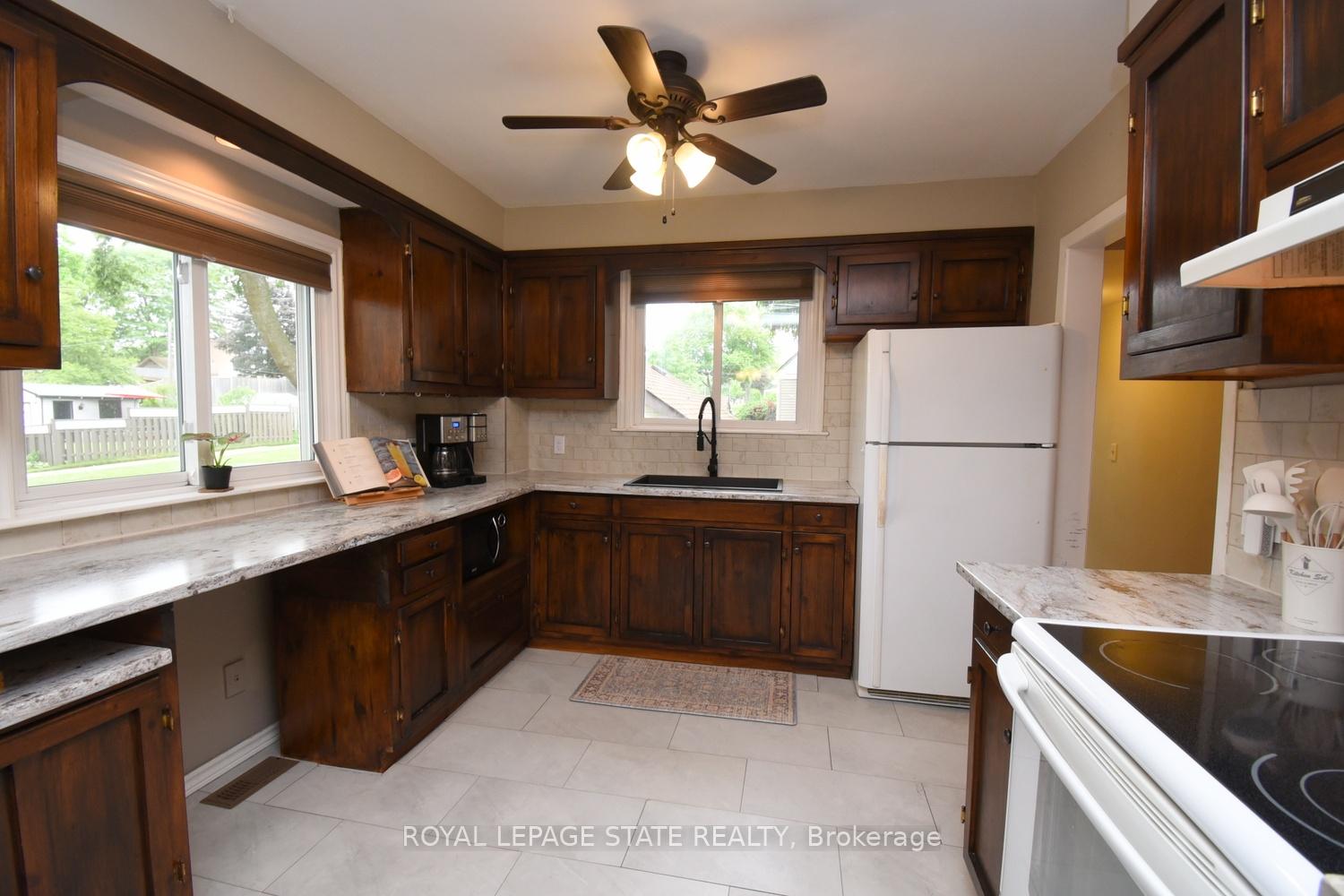 Photo 19 of 478 Stirling Avenue S, Kitchener — HOMEH