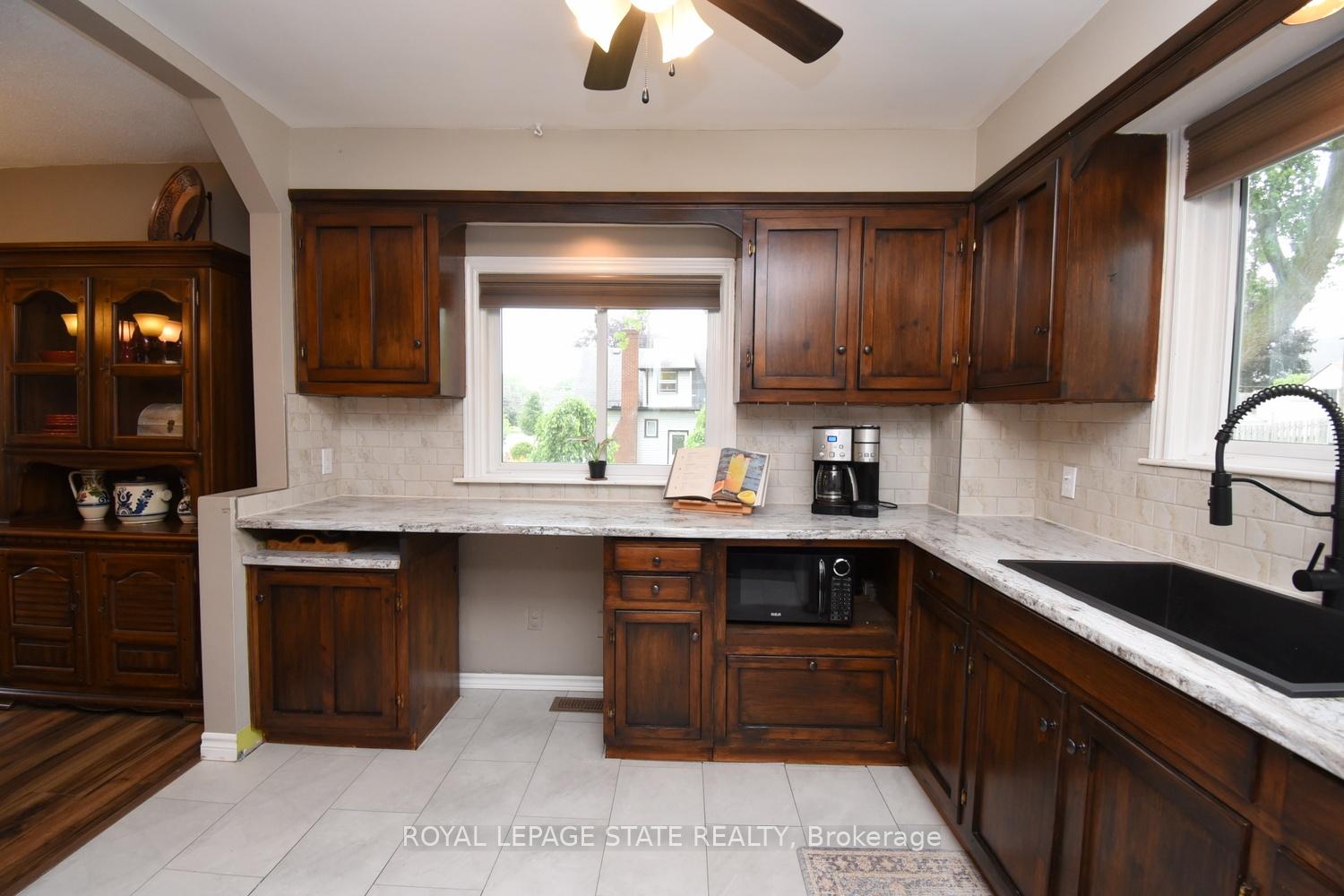 Photo 21 of 478 Stirling Avenue S, Kitchener — HOMEH