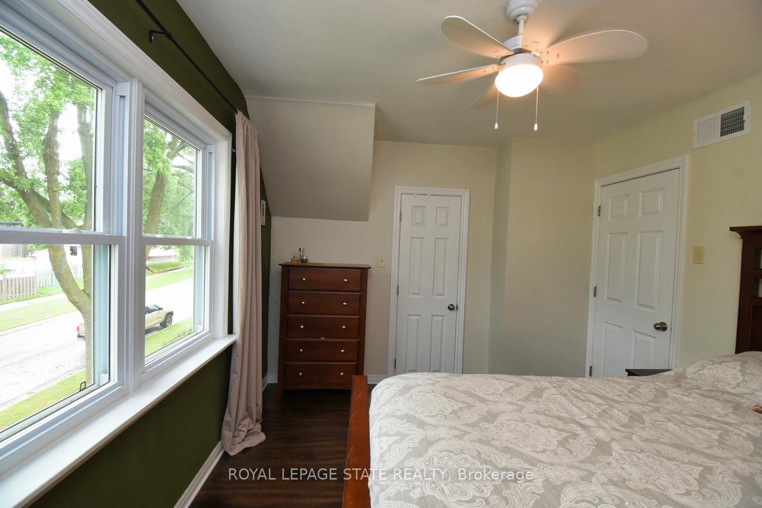 Photo 24 of 478 Stirling Avenue S, Kitchener — HOMEH