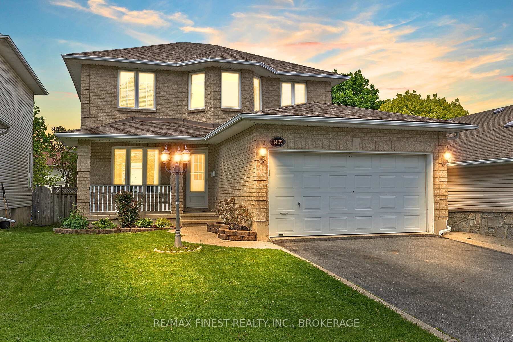 Front of 1409 Fisher Crescent