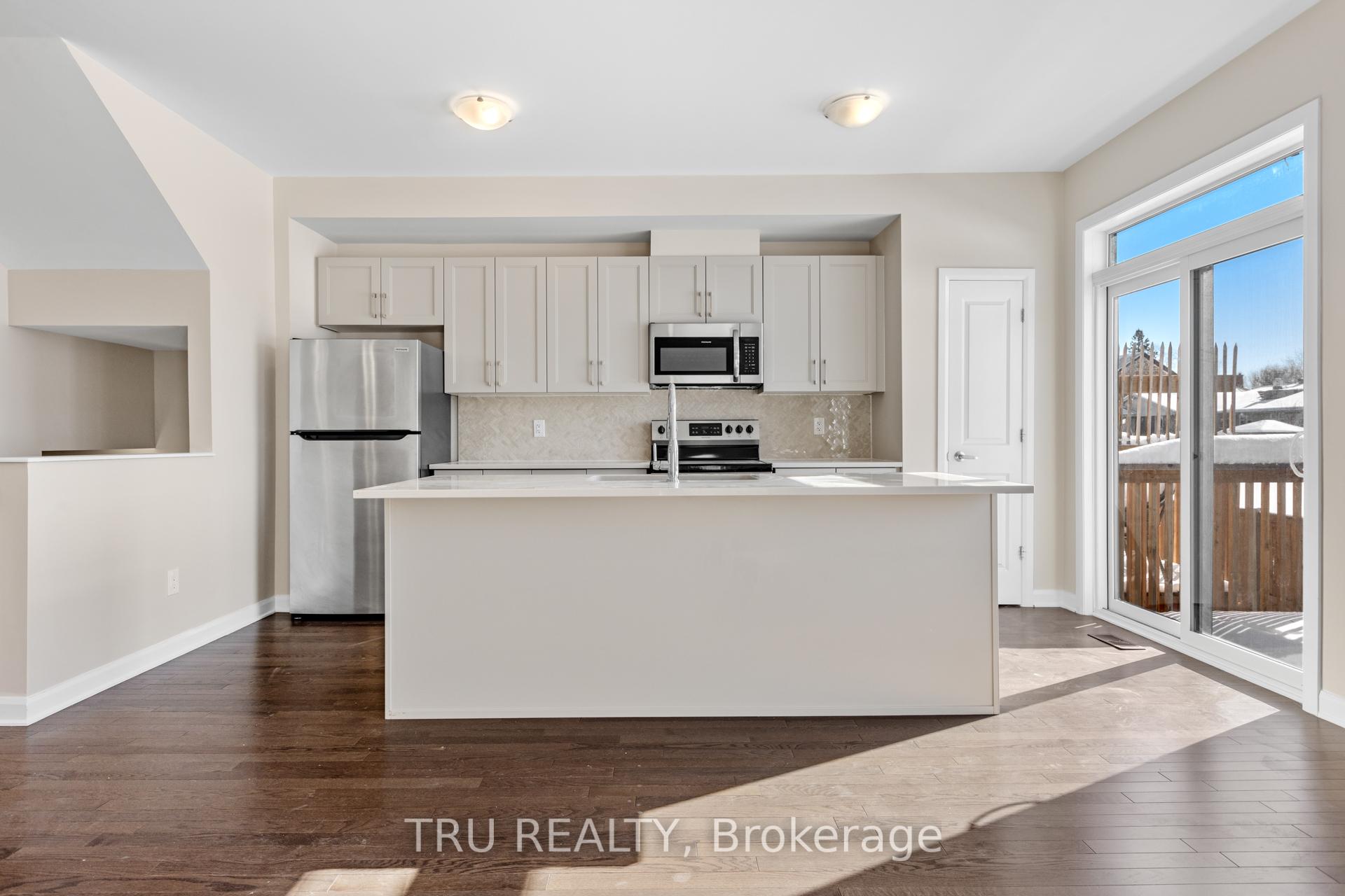 Photo 9 of 146 Attwell Private, Ottawa, Kanata - Morgan's Grant/South March — HOMEH