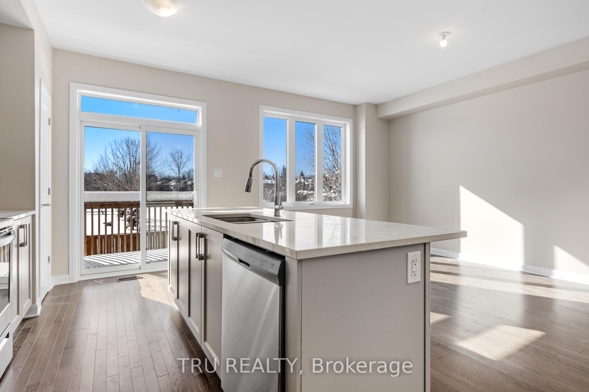 Photo 12 of 146 Attwell Private, Ottawa, Kanata - Morgan's Grant/South March — HOMEH
