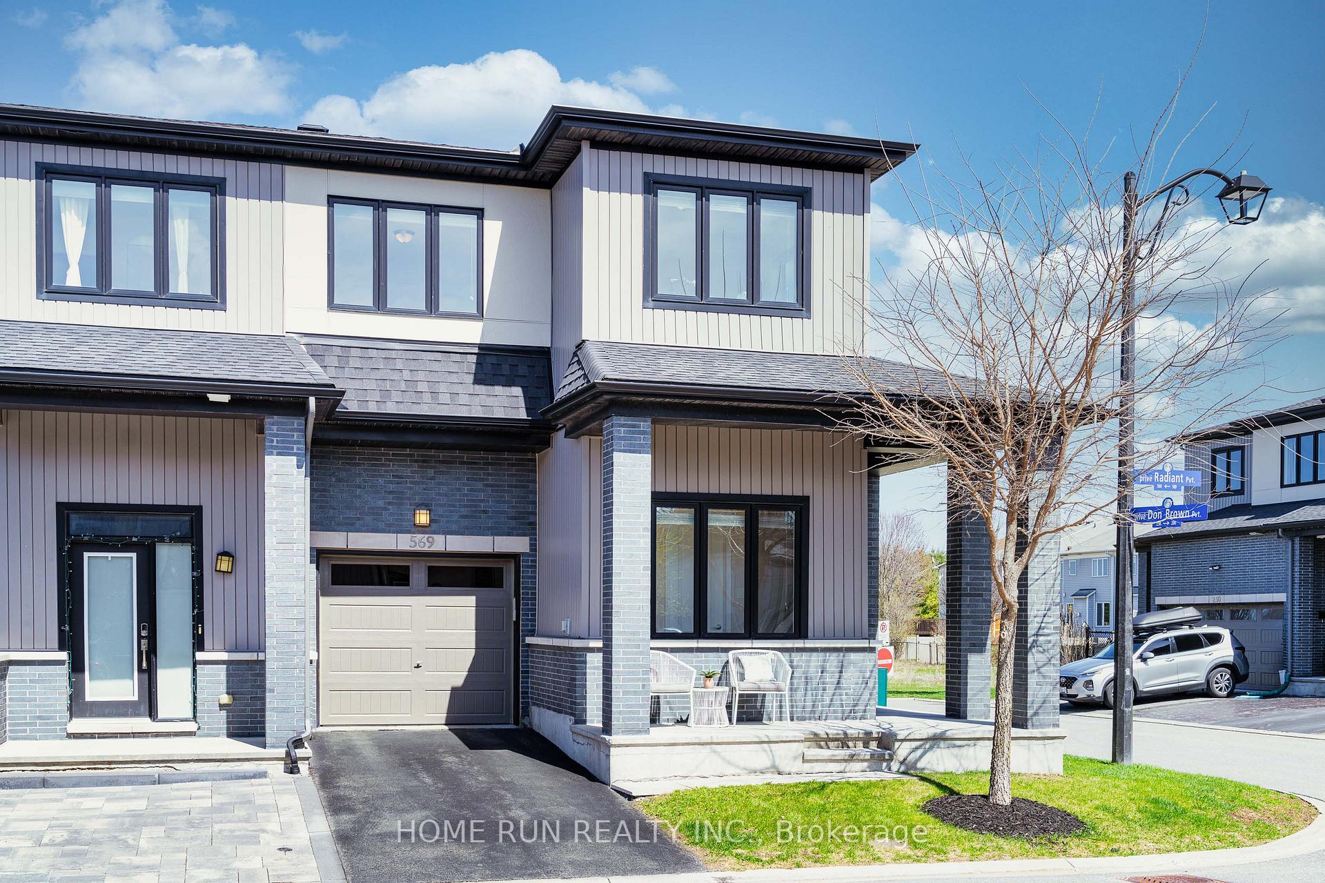 Front of 569 Radiant Private