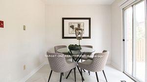 Photo 8 of 40 Rachel Crescent, Markham, Cachet — HOMEH
