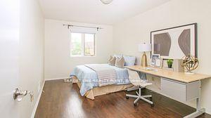 Photo 11 of 40 Rachel Crescent, Markham, Cachet — HOMEH