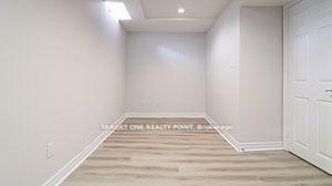 Photo 18 of 40 Rachel Crescent, Markham, Cachet — HOMEH