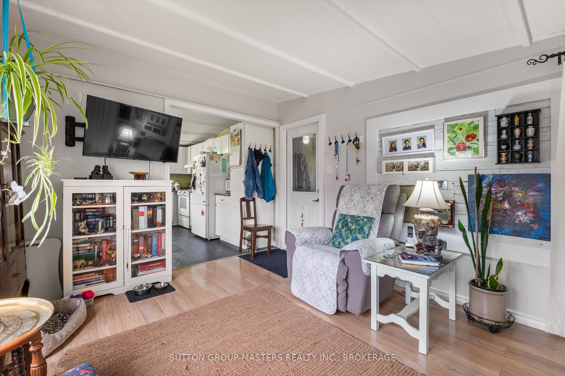 Photo 10 of 7 Wentworth Drive, Kingston, Rideau — HOMEH
