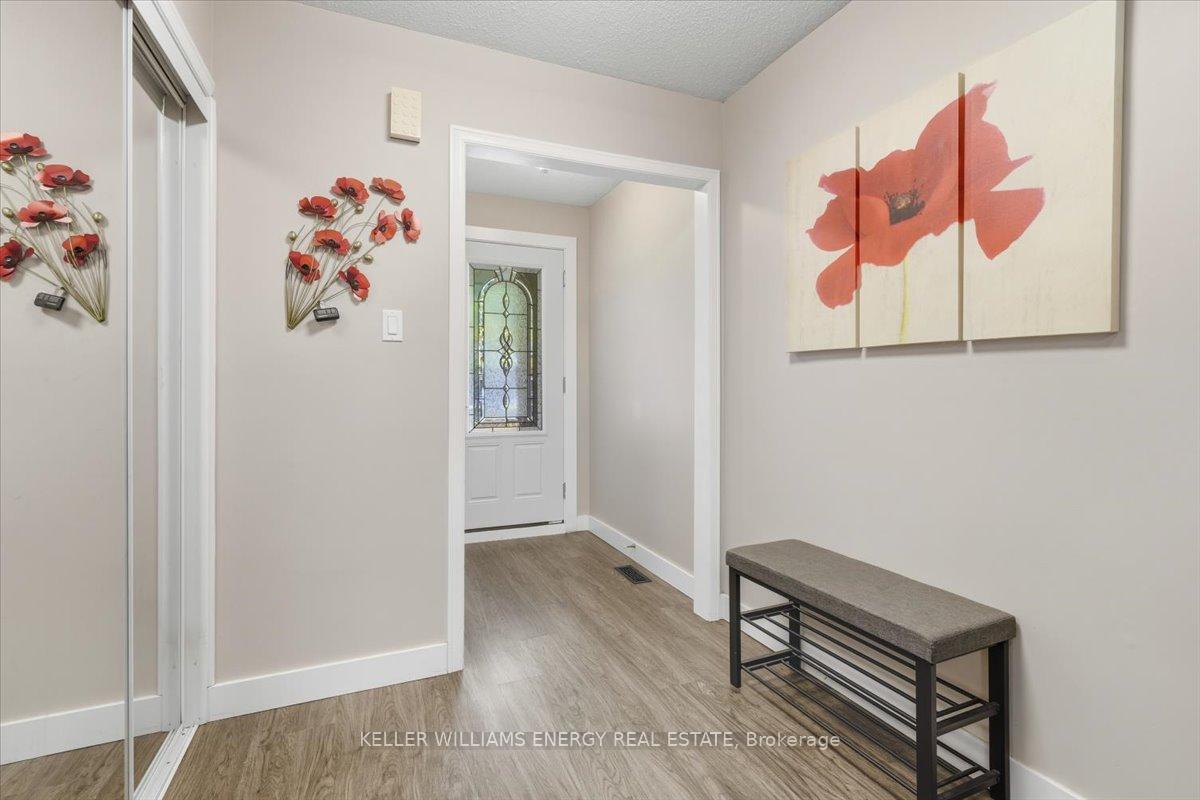 Photo 3 of 95 Delmark Boulevard, Markham, Sherwood-Amberglen — HOMEH
