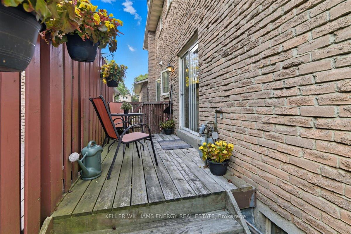 Photo 6 of 95 Delmark Boulevard, Markham, Sherwood-Amberglen — HOMEH