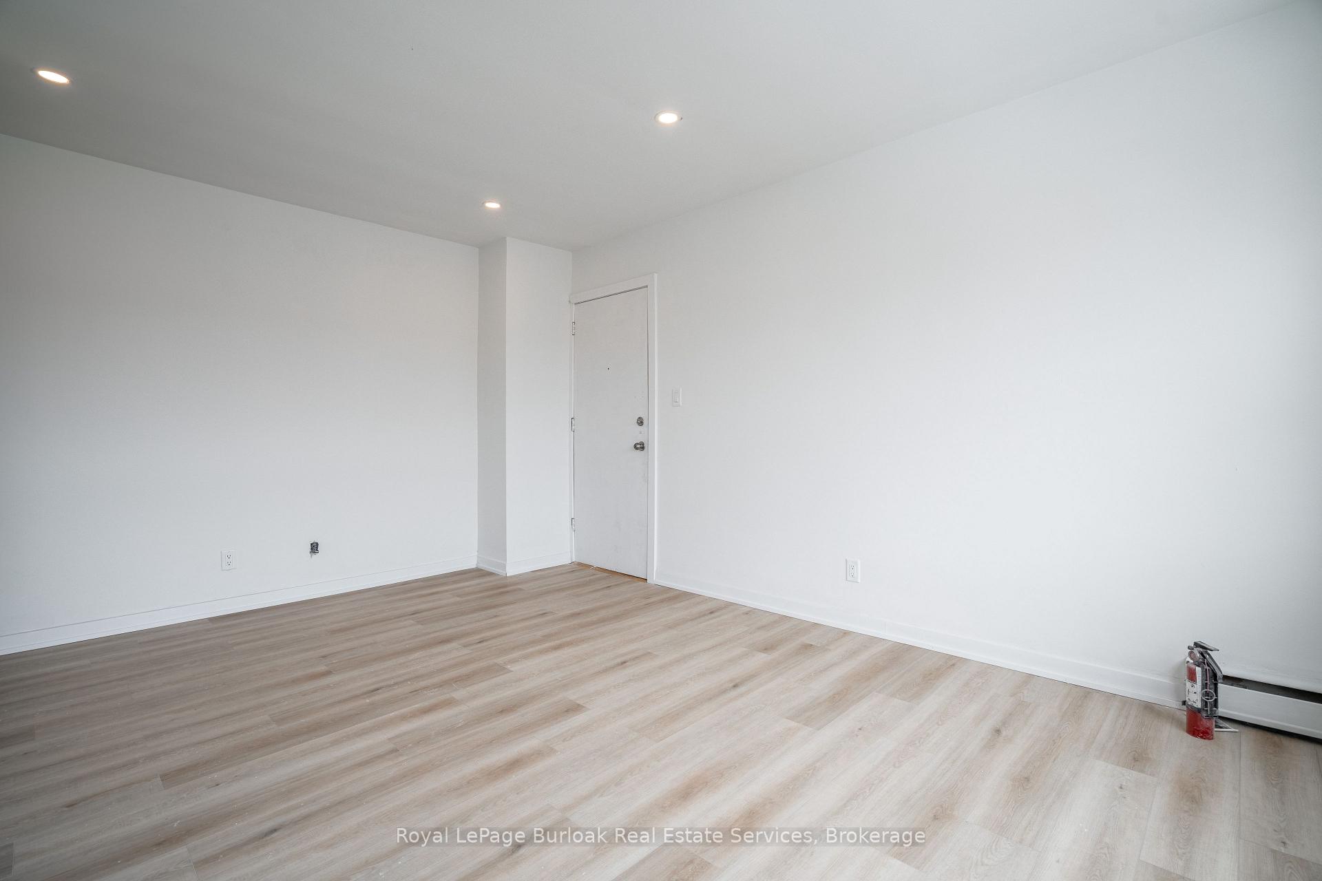 Photo 4 of Unit 7, 169 Park Row S, Hamilton, Delta — HOMEH