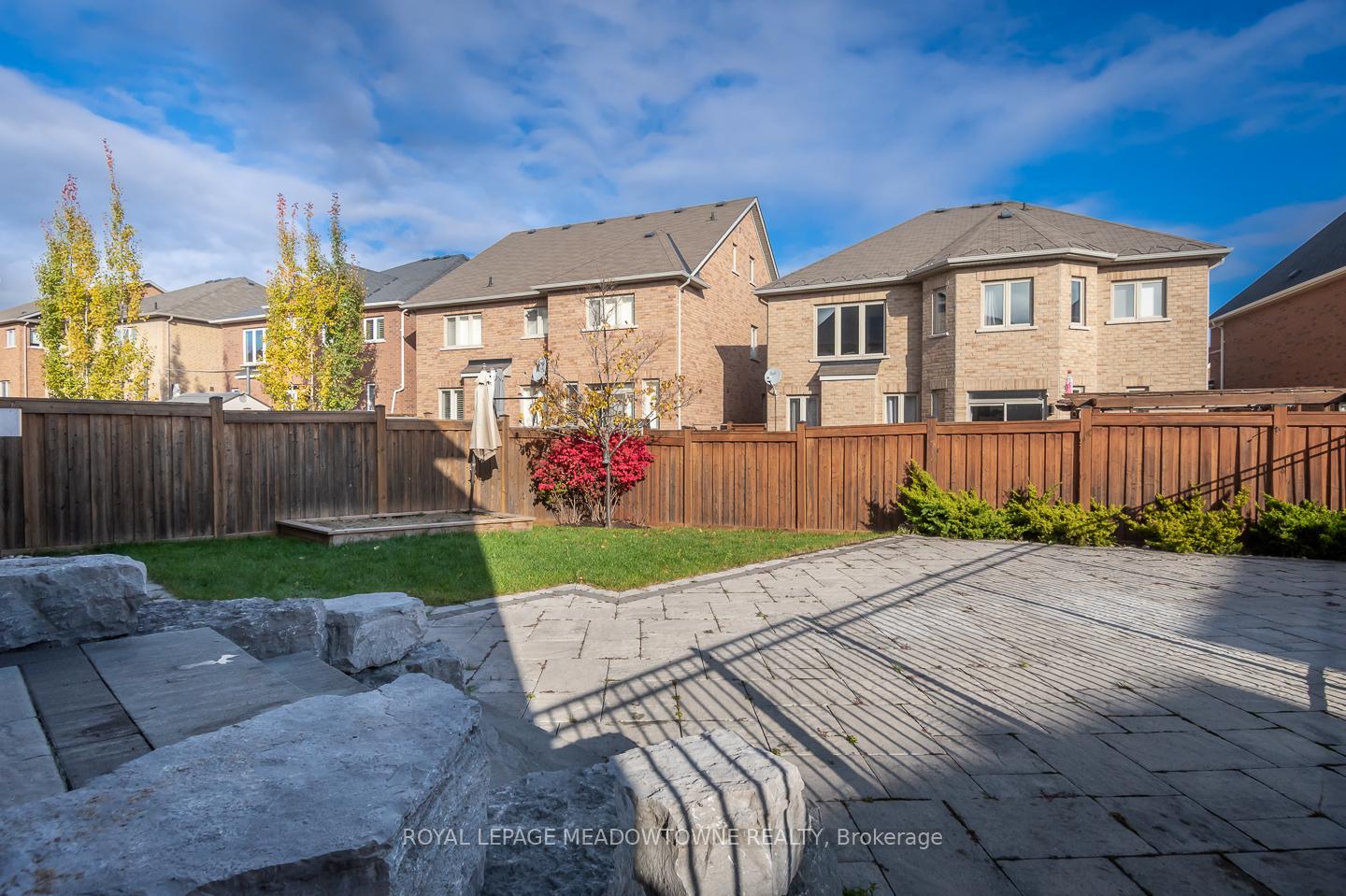 Photo 4 of 195 Huddlestone Crescent, Milton, Scott — HOMEH