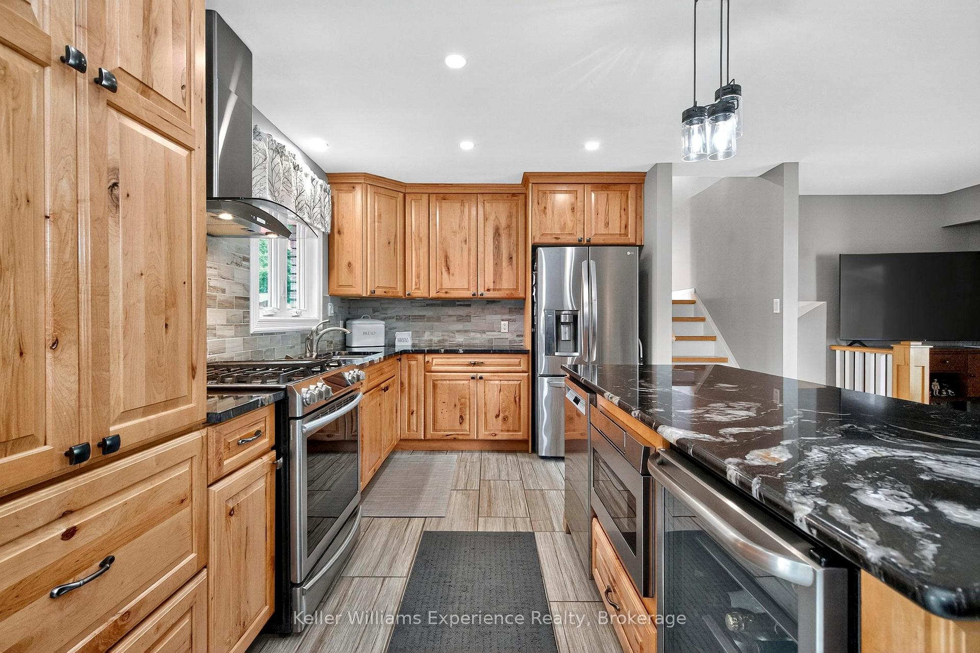 Photo 7 of 1128 Edgar Court, Midland — HOMEH