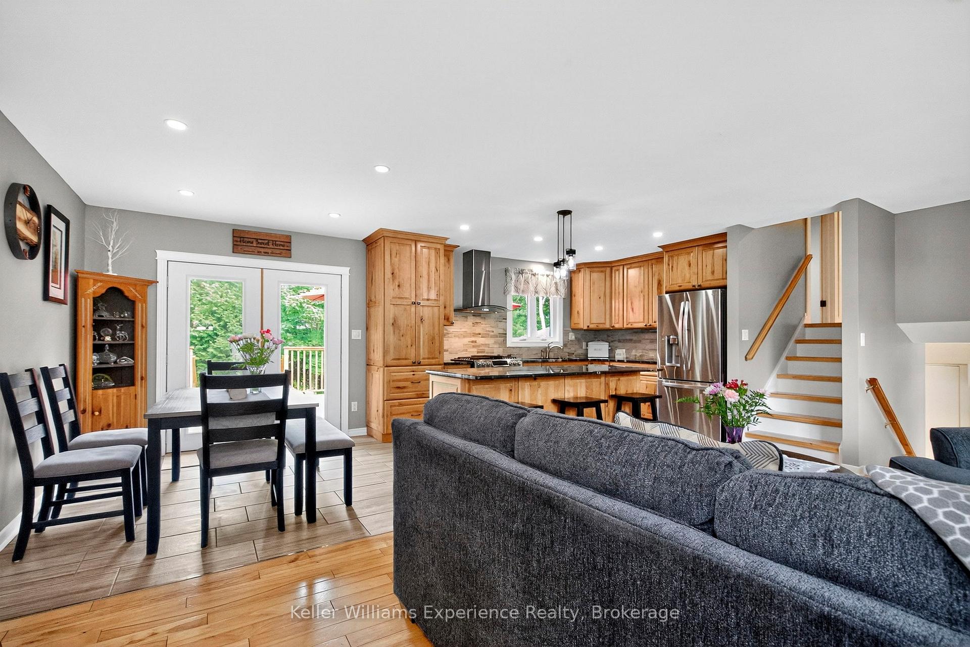 Photo 10 of 1128 Edgar Court, Midland — HOMEH